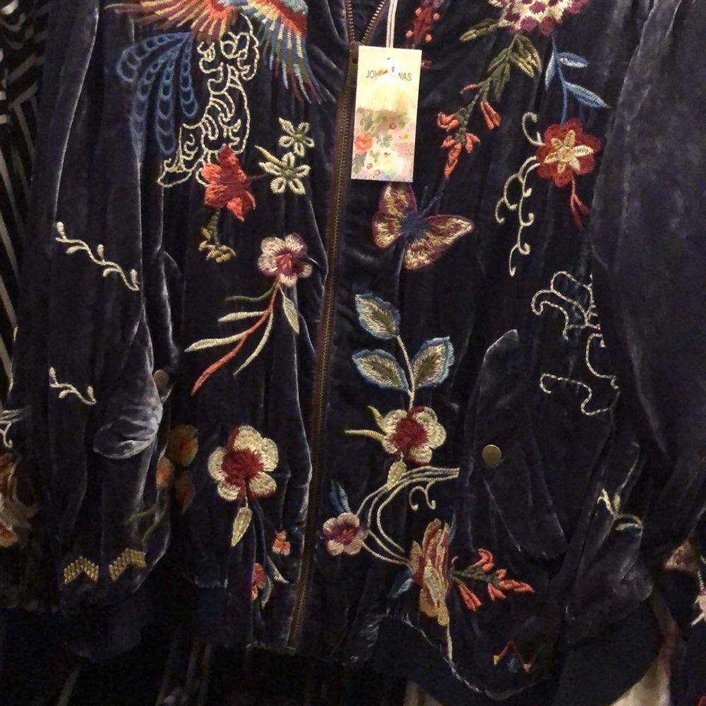 Johnny Was dreamer velvet bomber jacket - Picture 5 of 6